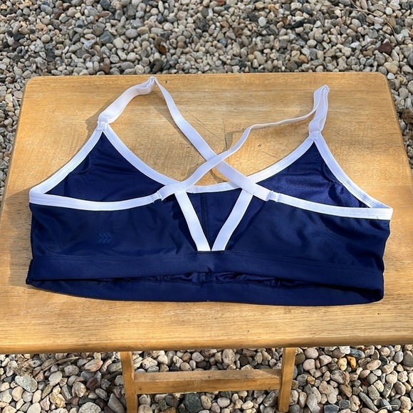 All in Motion Sports Bra - Picture 2 of 4